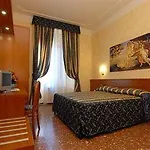 Hotel Casa Serafina 2*