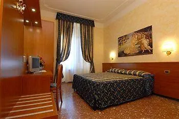 Ξενοδοχείο Casa Serafina 2*